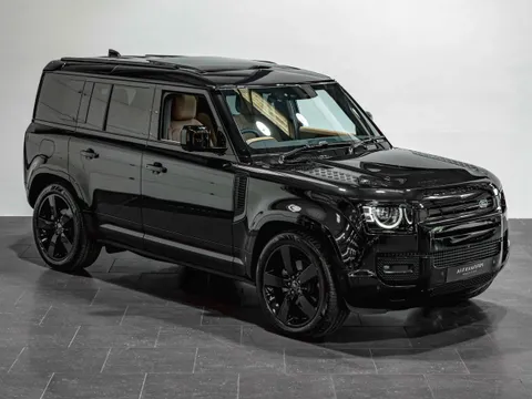 Land Rover Defender 110 X-Dynamic HSE D250 — photo 5 of 12