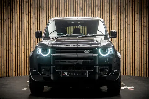 Land Rover Defender 130 D300 X-Dynamic HSE — photo 5 of 41