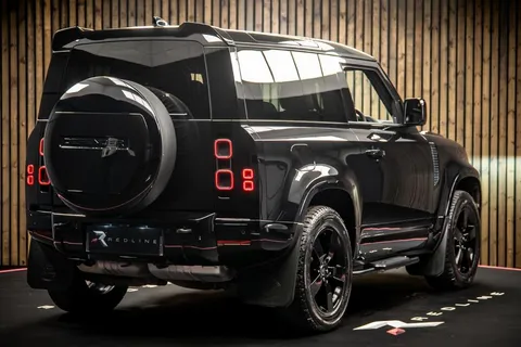 Land Rover Defender 90 D250 X-Dynamic HSE — photo 4 of 46
