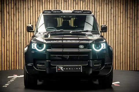 Land Rover Defender 90 D250 X-Dynamic HSE — photo 5 of 32