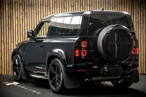 Land Rover Defender 90 P525 V8 — photo 3 of 45