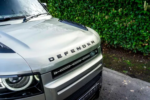 Land Rover Defender 90 V8 4