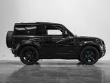 Land Rover Defender 90 V8 thumbnail