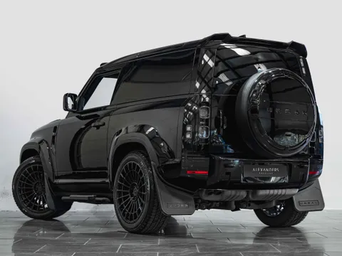 Land Rover Defender 90 X-Dynamic SE D250 URBAN Widetrack — photo 2 of 14