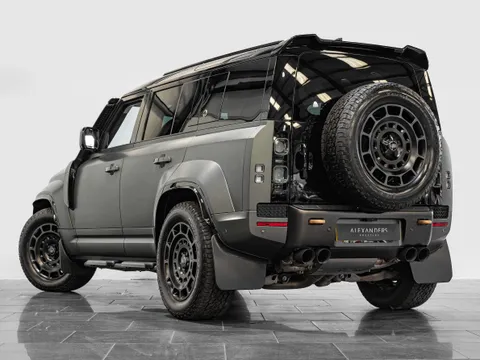 Land Rover Defender OCTA Edition One — photo 3 of 14