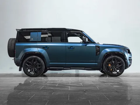 Land Rover Defender Octa 3