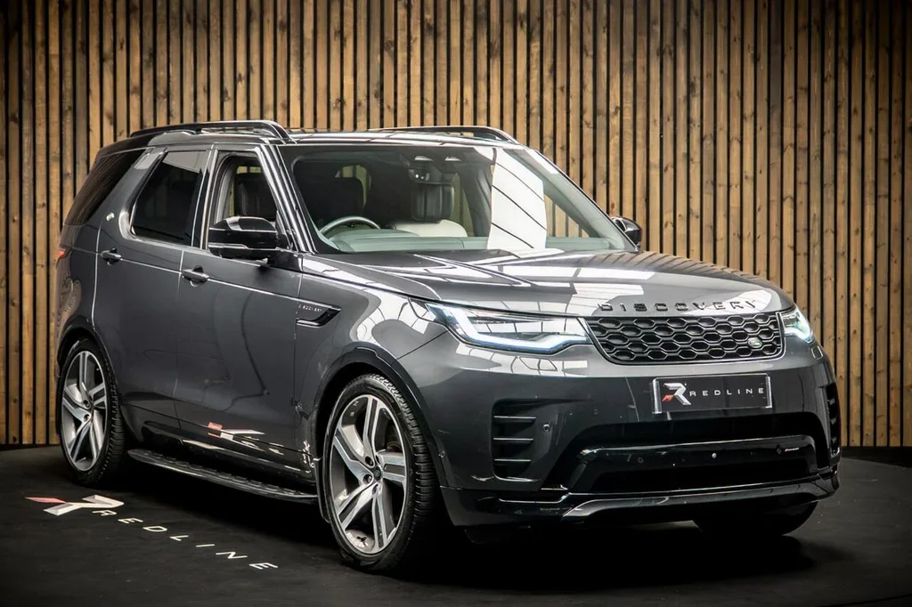 Land Rover Discovery D300 Dynamic HSE for sale — main photo
