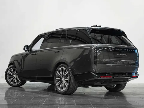 Land Rover Range Rover Autobiography D350 (LWB, 7 Seat) — photo 2 of 11