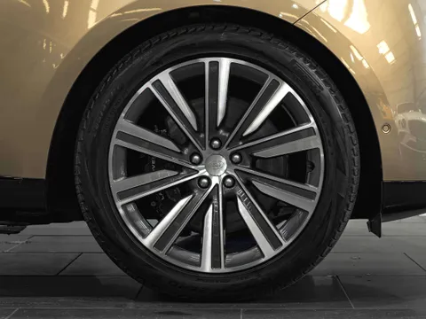 Land Rover Range Rover Autobiography P530 — photo 4 of 10