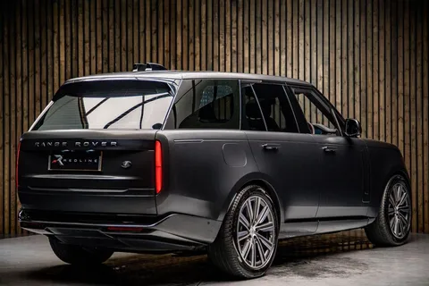 Land Rover Range Rover D350 HSE — photo 4 of 39