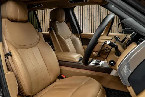 Land Rover Range Rover D350 MHEV HSE — photo 2 of 44