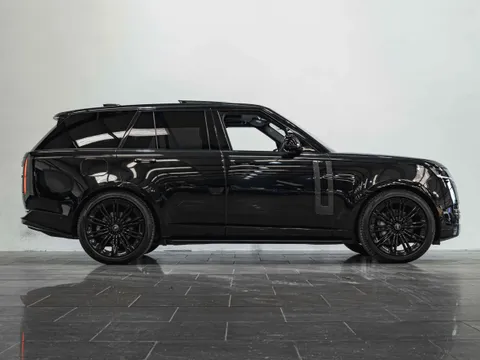 Land Rover Range Rover HSE D350 3