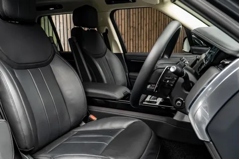 Land Rover Range Rover P460e HSE — photo 2 of 45