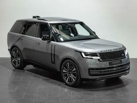 Land Rover Range Rover SE P440e — photo 5 of 11