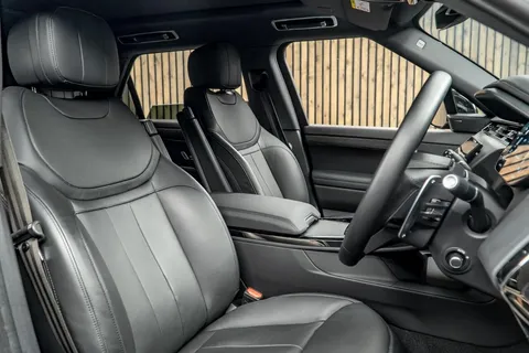 Land Rover Range Rover Sport D300 Dynamic SE 2