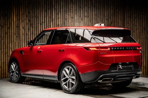 Land Rover Range Rover Sport P440e SE — photo 2 of 43
