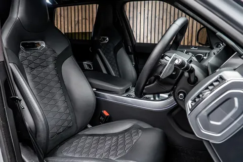 Land Rover Range Rover Sport SVR — photo 2 of 47