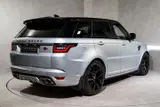 Land Rover Range Rover Sport SVR thumbnail