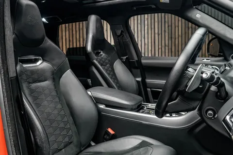 Land Rover Range Rover Sport P575 V8 SVR — photo 2 of 41