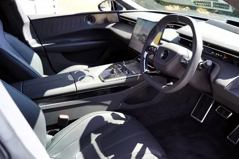 Lotus Emeya 600-GT 3