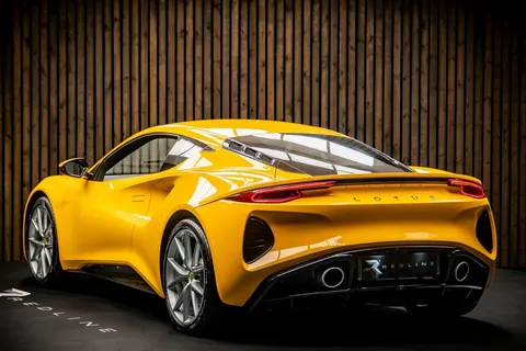 Lotus Emira First Edition — photo 3 of 47