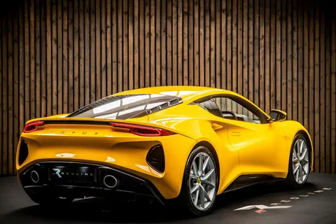 Lotus Emira First Edition — photo 5 of 47