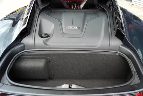 Lotus Emira Turbo First Edition — photo 5 of 36