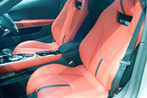 LOTUS Emira 4