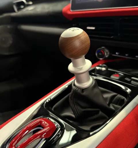 Lotus Emira V6 Clark Edition 5