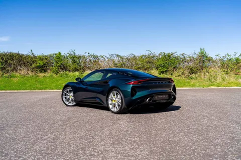 Lotus Emira V6 First Edition — photo 3 of 14