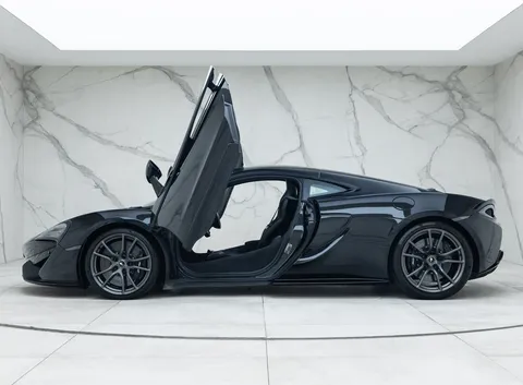 McLaren 570 GT MSO Black Collection — photo 4 of 48