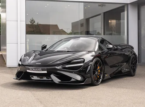 McLaren 765LT — photo 3 of 48