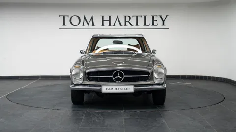 Mercedes-Benz 280 SL Pagoda — photo 2 of 23