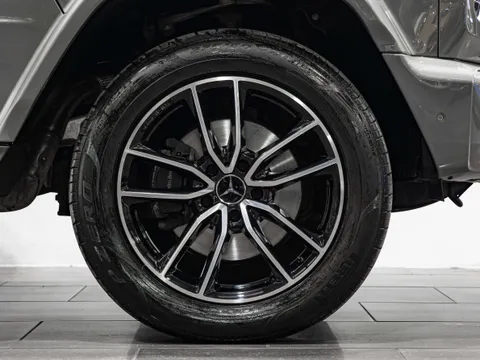 Mercedes-Benz G Class G400d AMG Line Premium Plus 4