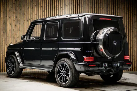 Mercedes-Benz G Class G400d AMG Line Premium Plus 2