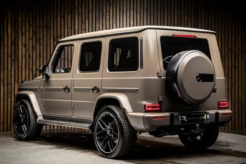 Mercedes-Benz G Class G400d AMG Line — photo 3 of 44