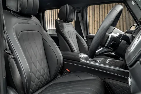 Mercedes-Benz G-Class G450d AMG Line Premium Plus — photo 2 of 49