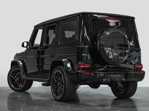 Mercedes-Benz G63 AMG Carbon Edition — photo 2 of 15