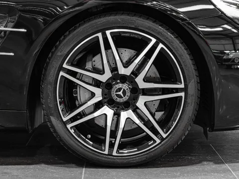 Mercedes-Benz SL 400 AMG Line — photo 5 of 11