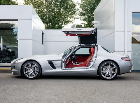 Mercedes-Benz SLS AMG — photo 4 of 38