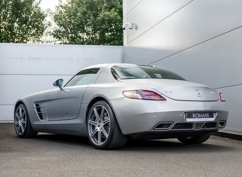 Mercedes-Benz SLS AMG — photo 5 of 38