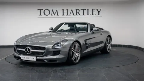 Mercedes-Benz SLS AMG Roadster — photo 3 of 40