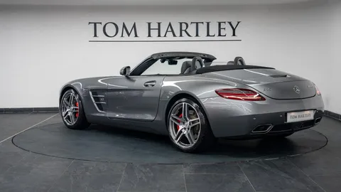 Mercedes-Benz SLS AMG Roadster — photo 5 of 40