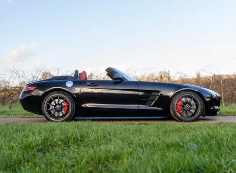 Mercedes-Benz SLS AMG Roadster 4