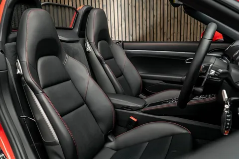 Porsche 718 Boxster GTS — photo 2 of 46