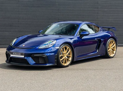 Porsche 718 Cayman GT4 — photo 3 of 39