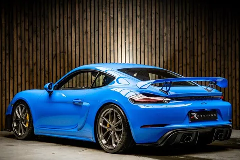 Porsche 718 Cayman GT4 — photo 3 of 43