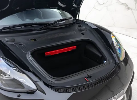 Porsche 718 Cayman GT4 — photo 2 of 50