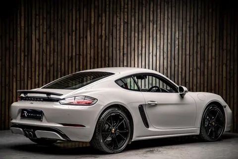 Porsche 718 Cayman T — photo 4 of 37
