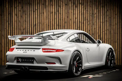 Porsche 911 GT3 — photo 4 of 46